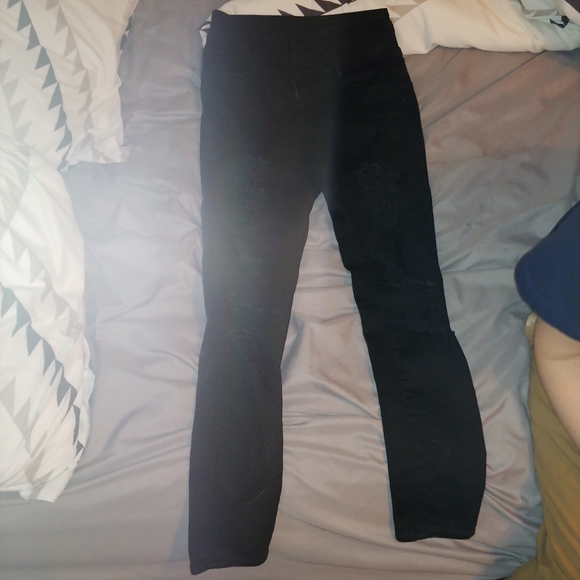 Black ripped jeans - Picture 2 of 3